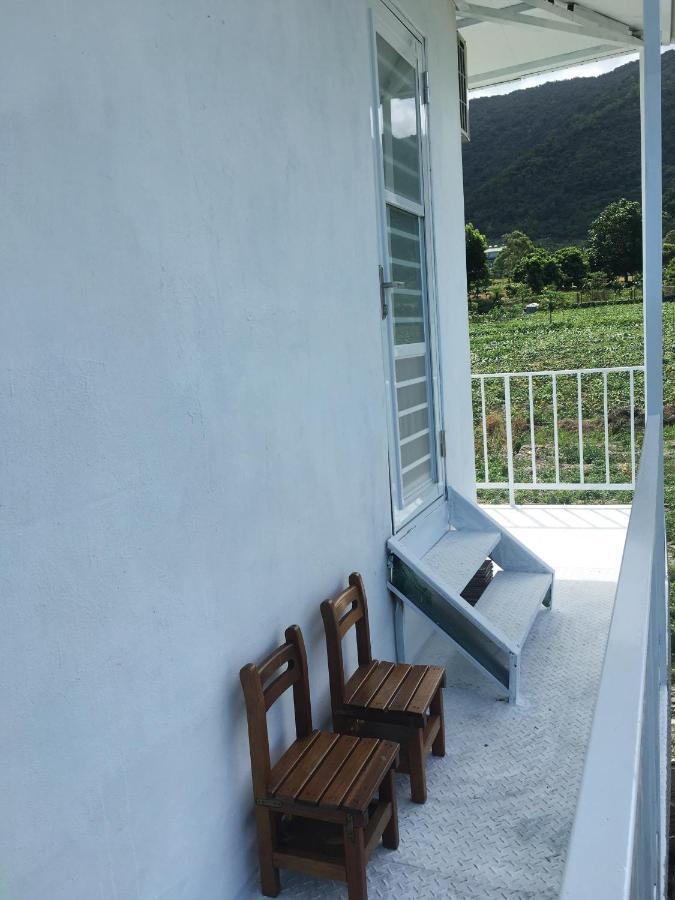 Back To Real Hostel T'ai-tung Esterno foto